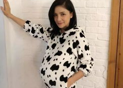 胡可怀孕三胎大肚照片